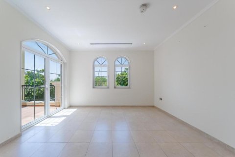 Villa de 3 dormitorios en Legacy, UAE No. 90667 9