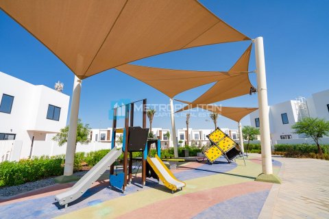 Townhouse de 2 dormitorios en Al Ghadeer 2, UAE No. 79425 29