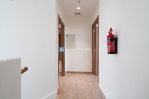 Townhouse de 2 dormitorios en Al Ghadeer 2, UAE No. 79425 14