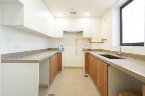 Townhouse de 2 dormitorios en Al Ghadeer 2, UAE No. 79425 6