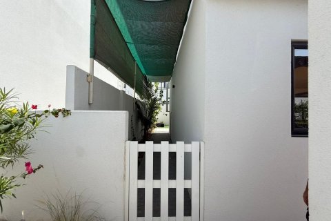 Townhouse de 2 dormitorios en Al Ghadeer 2, UAE No. 79425 24