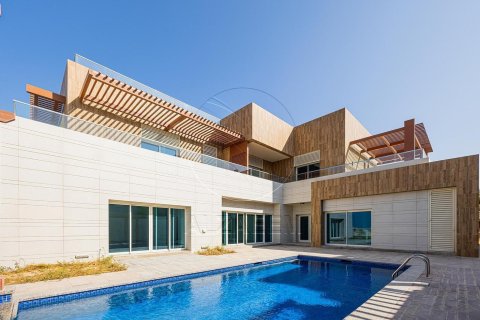 Villa de 6 dormitorios en The Marina, UAE No. 91589 2