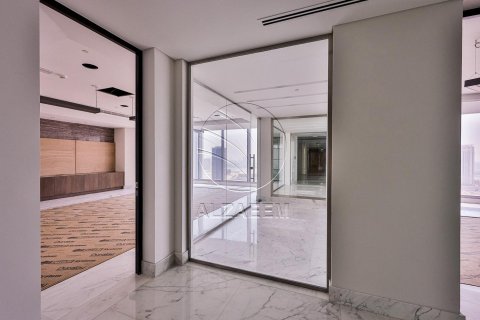 2300m² Commercial property in Al Reem Island, UAE No. 91587 15