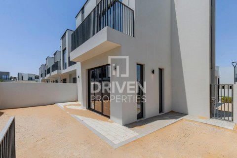 4 غرف نوم فيلا في EMAAR South, الإمارات العربية المتحدة رقم 85815 19
