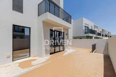 4 غرف نوم فيلا في EMAAR South, الإمارات العربية المتحدة رقم 85815 16