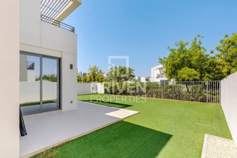 4 غرف نوم فيلا في EMAAR South, الإمارات العربية المتحدة رقم 85816 27