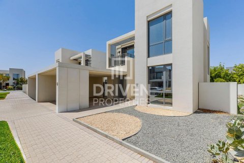 4 غرف نوم فيلا في EMAAR South, الإمارات العربية المتحدة رقم 85816 7