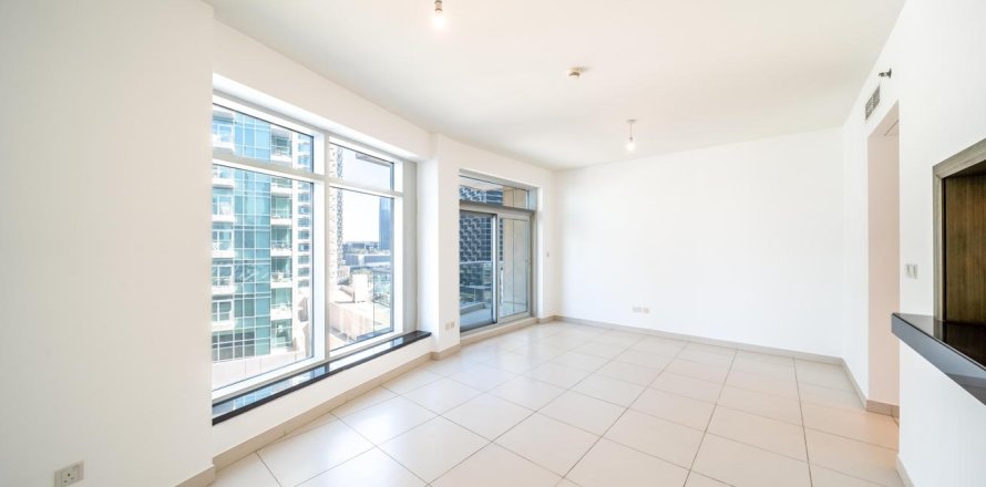Apartment de 2 dormitorios en The Lofts, UAE No. 99854