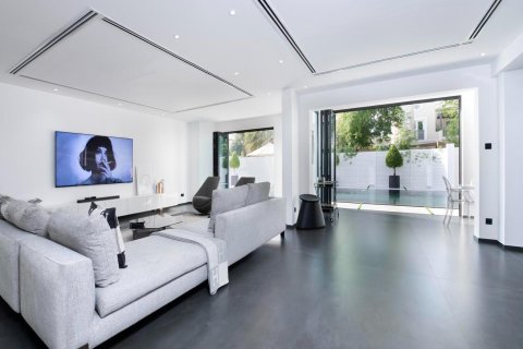 Villa de 5 chambres à Dubai Investment Park, UAE No. 99855 12