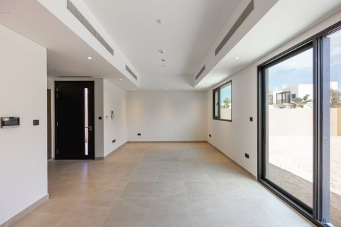 Commercial property de 2 dormitorios en Ghantoot, UAE No. 79996 5