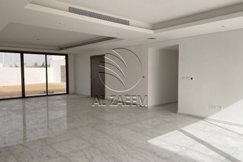 6 bedrooms Villa on the Yas Acres, UAE No. 89860 22