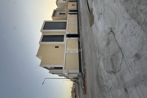 Villa de 4 chambres à Riyadh, Saudi Arabia No. 99467 12