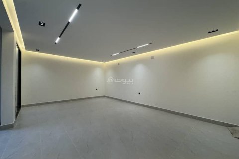 Villa de 4 chambres à Riyadh, Saudi Arabia No. 99467 6