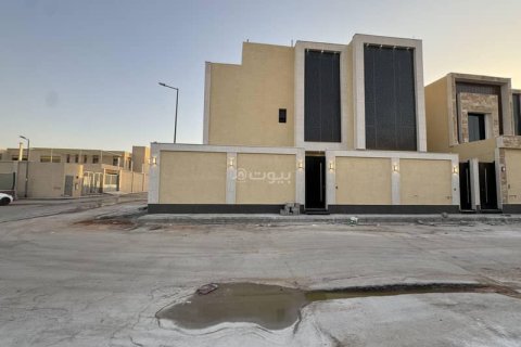 Villa de 4 chambres à Riyadh, Saudi Arabia No. 99467 14