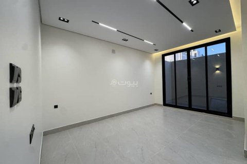 Villa de 4 chambres à Riyadh, Saudi Arabia No. 99467 10