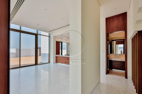 Villa de 6 dormitorios en Abu Dhabi, UAE No. 91544 22