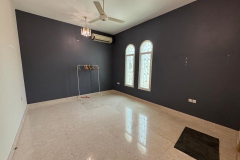 Villa de 5 dormitorios en Muscat, Oman No. 98879 2