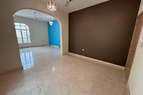 Villa de 5 dormitorios en Muscat, Oman No. 98879 4