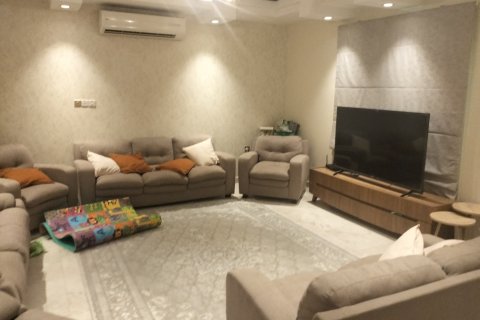 Villa de 7 dormitorios en Muscat, Oman No. 98883 5