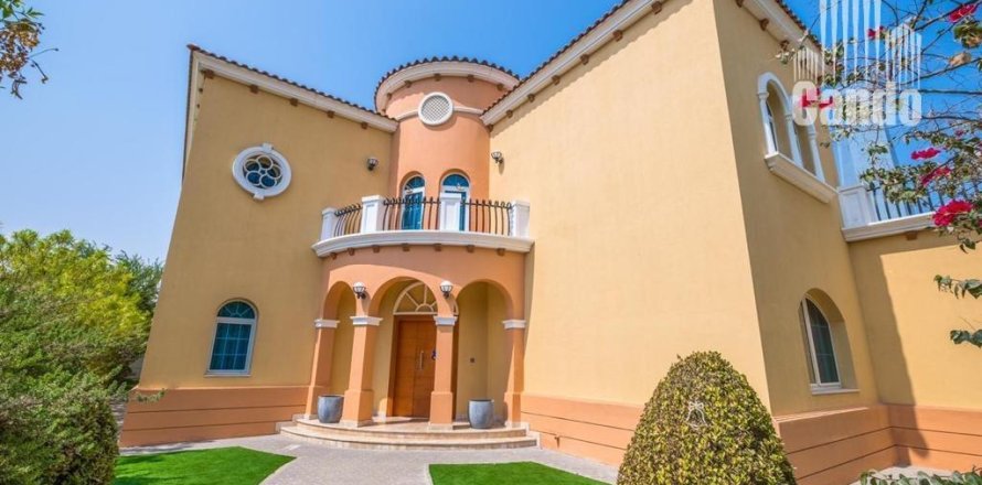 5 bedrooms Villa in Legacy, UAE No. 48032