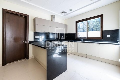 5 bedrooms Villa in Meydan, UAE No. 85521 15