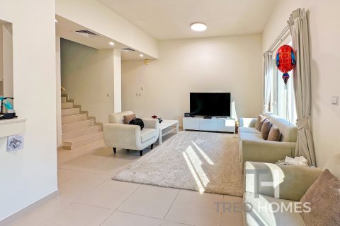 Townhouse de 2 dormitorios en Dubai, UAE No. 73945 10