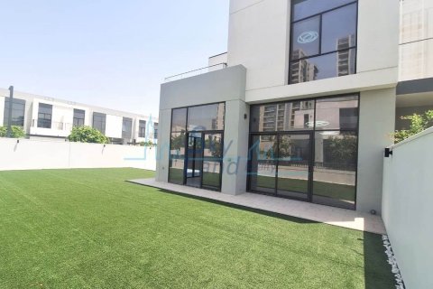 Townhouse de 4 dormitorios en Al Furjan, UAE No. 76583 2