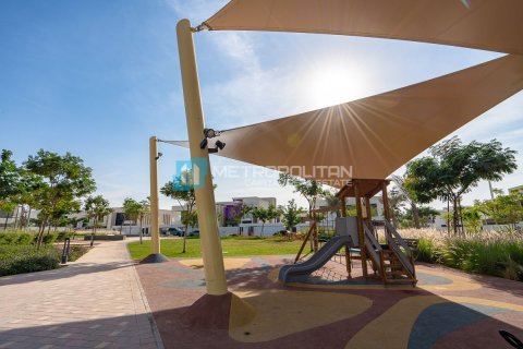 Commercial property de 5 dormitorios en  Yas Island, UAE No. 79888 26