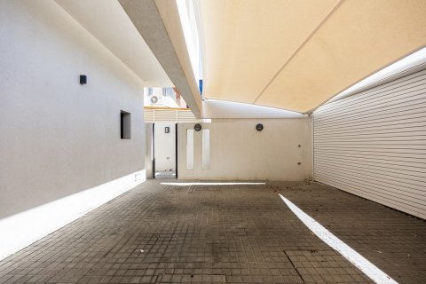 Commercial property de 5 dormitorios en  Yas Island, UAE No. 79888 20
