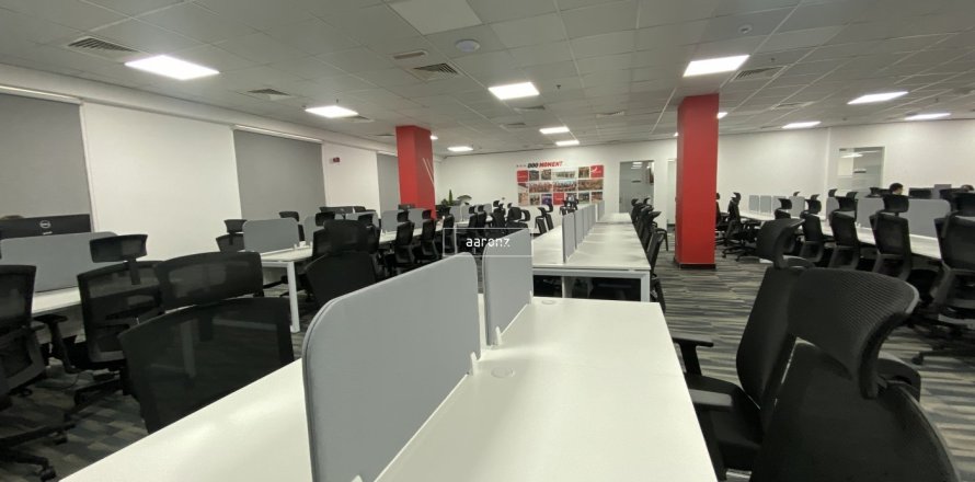 Office de 494.5m² en Dubai Investment Park, UAE No. 102377