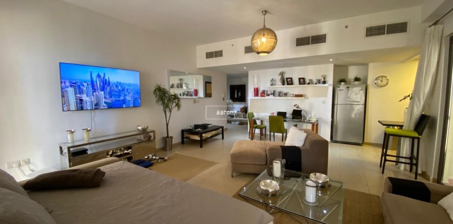 Квартира с 1 спальней  №102375