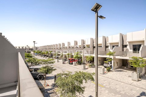 Townhouse de 3 dormitorios en Mohammed Bin Rashid City, UAE No. 85656 11