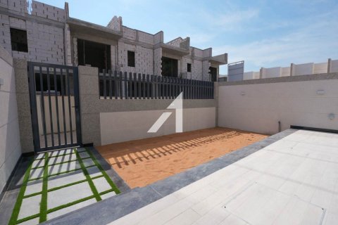 Villa de 4 dormitorios en Dubai, UAE No. 101780 24
