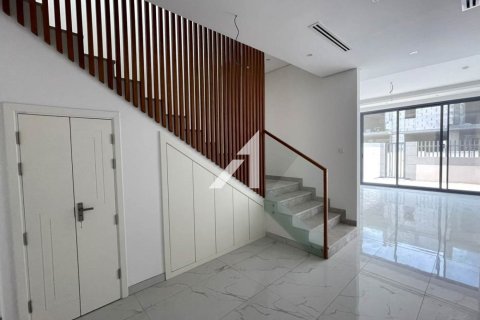 Villa de 4 dormitorios en Dubai, UAE No. 101780 14