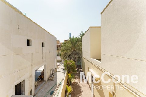 4 bedrooms Villa in Meadows, UAE No. 74934 25