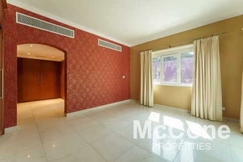 4 bedrooms Villa in Meadows, UAE No. 74934 11