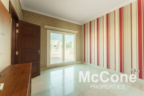 4 bedrooms Villa in Meadows, UAE No. 74934 15