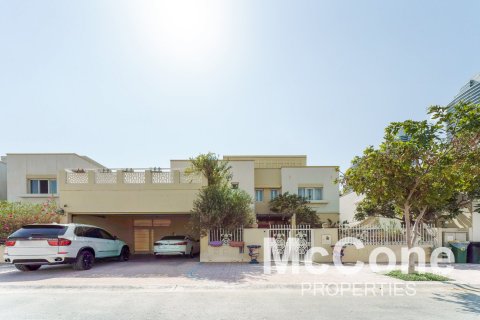 4 bedrooms Villa in Meadows, UAE No. 74934 30