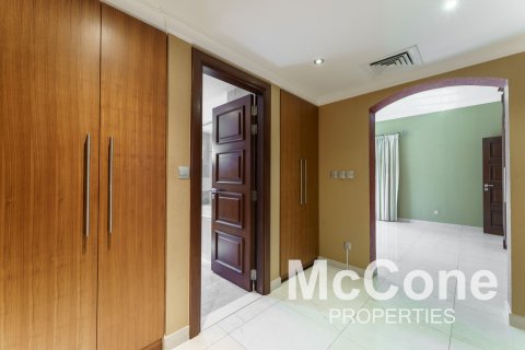 4 bedrooms Villa in Meadows, UAE No. 74934 17