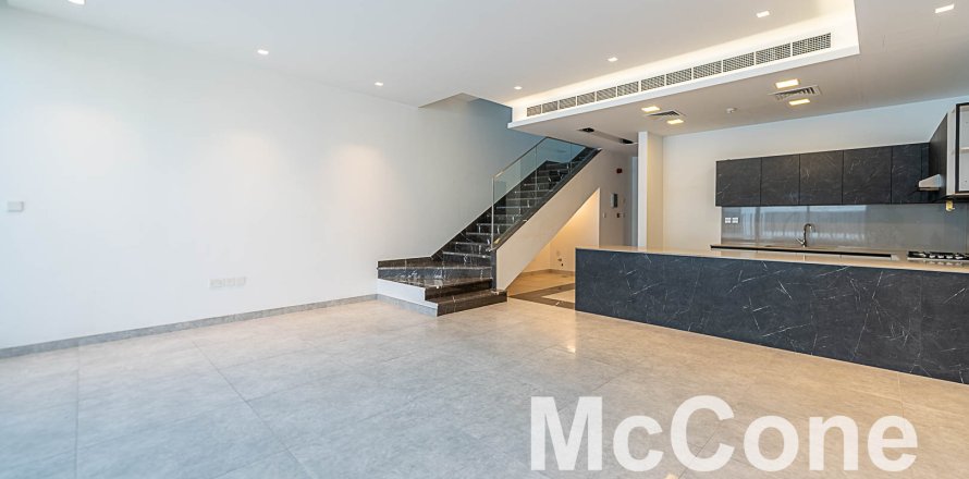 Townhouse de 4 dormitorios en Al Furjan, UAE No. 74933
