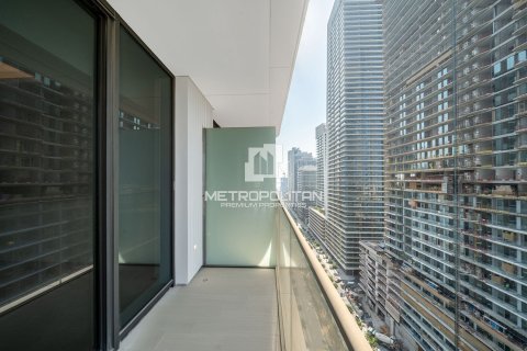 Appartement de 1 chambre à EMAAR Beachfront, UAE No. 78873 23