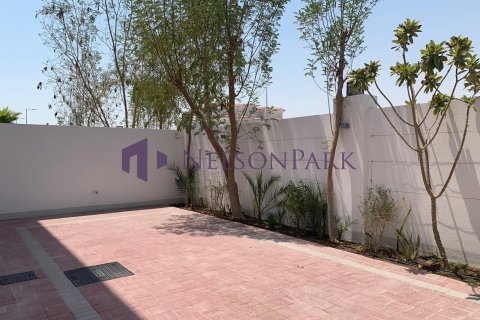 Villa de 5 chambres à Doha, Qatar No. 58313 4