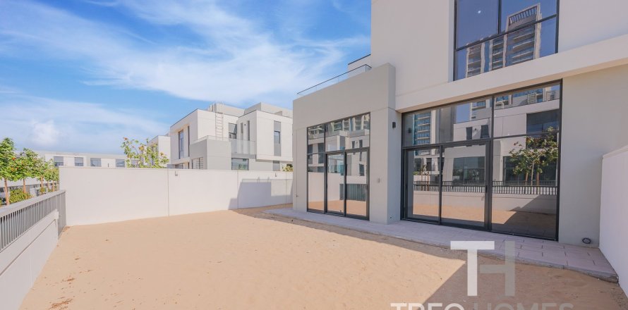 4 غرف نوم فيلا في Al Furjan, الإمارات العربية المتحدة رقم 74030
