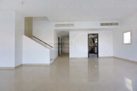 Вилла с 5 спальнями в Al Reef, ОАЭ №12214 4