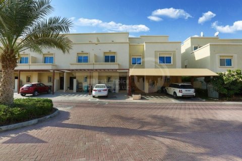Вилла с 5 спальнями в Al Reef, ОАЭ №12214 3
