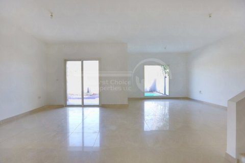 Вилла с 5 спальнями в Al Reef, ОАЭ №12214 12