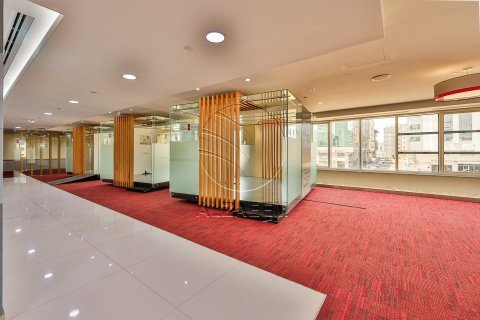 616مربع، عقار تجاري في Al Nahyan Camp, الإمارات العربية المتحدة رقم 90142 16