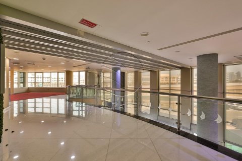 616مربع، عقار تجاري في Al Nahyan Camp, الإمارات العربية المتحدة رقم 90142 7