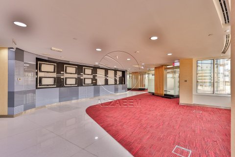 616مربع، عقار تجاري في Al Nahyan Camp, الإمارات العربية المتحدة رقم 90142 12