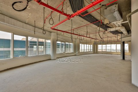 661مربع، عقار تجاري في Al Nahyan Camp, الإمارات العربية المتحدة رقم 90143 17